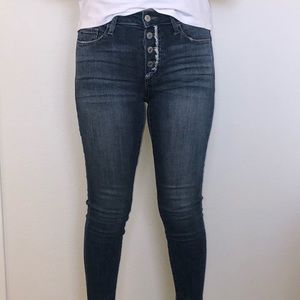 Vervet frayed bottom jeans